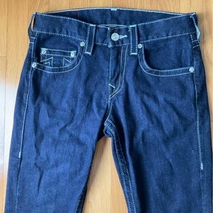 True Religion men’s jeans dark blue white stitches slim cut